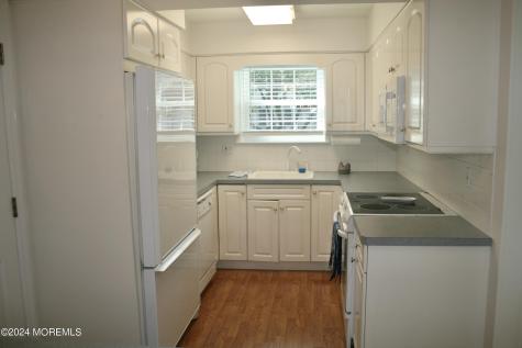 16 Apple Drive Spring Lake Heights NJ 07762