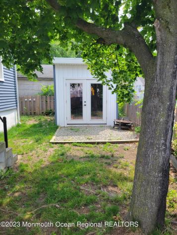 16 Cornwall Street Highlands NJ 07732