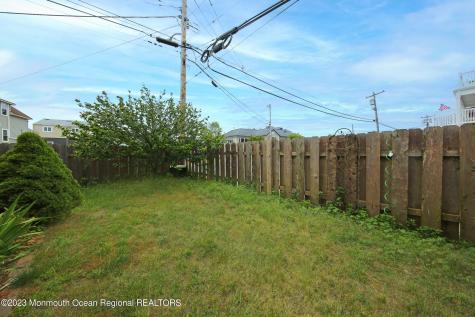 16 Cornwall Street Highlands NJ 07732