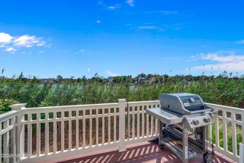 10 Waters Edge Brielle NJ 08730