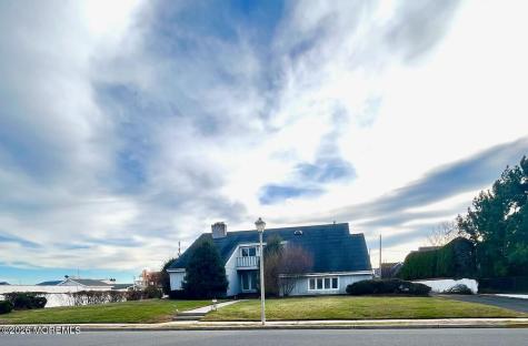 16 Corlies Avenue Allenhurst NJ 07711