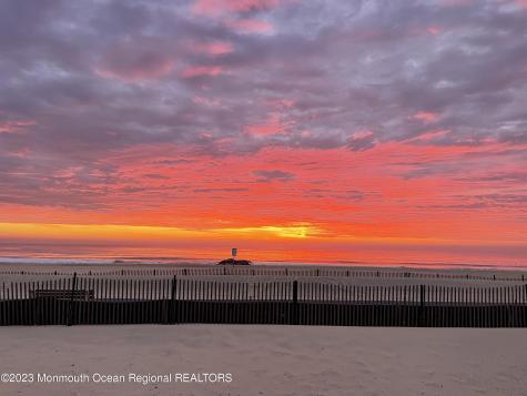 239 Beachfront Manasquan NJ 08736