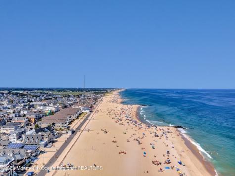 239 Beachfront Manasquan NJ 08736