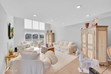 4 Bay Point Harbour Point Pleasant NJ 08742