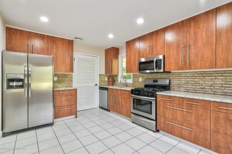 201 Pear Drive Marlboro NJ 07746
