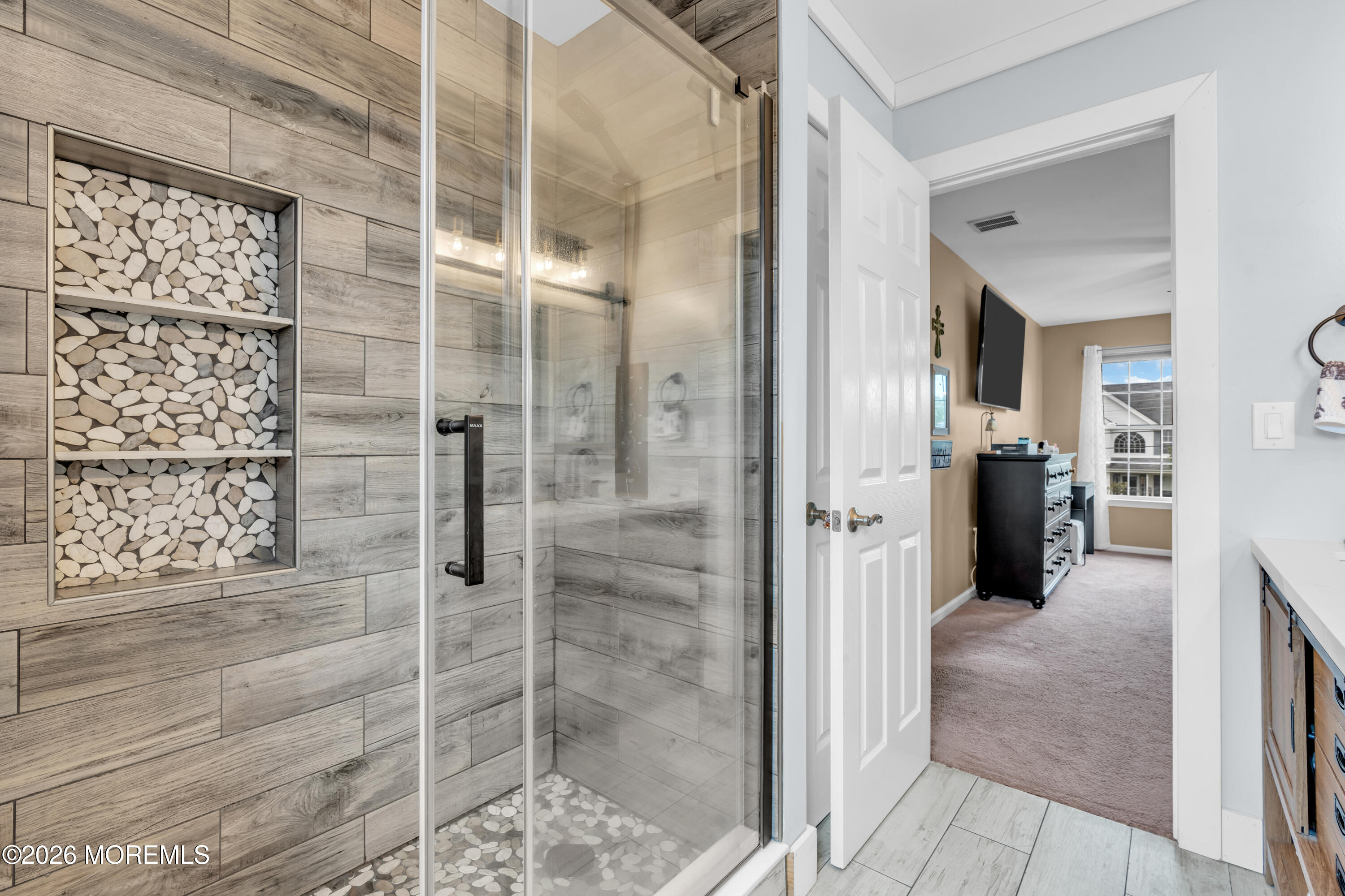 356 Leeward Road Manahawkin NJ 08050