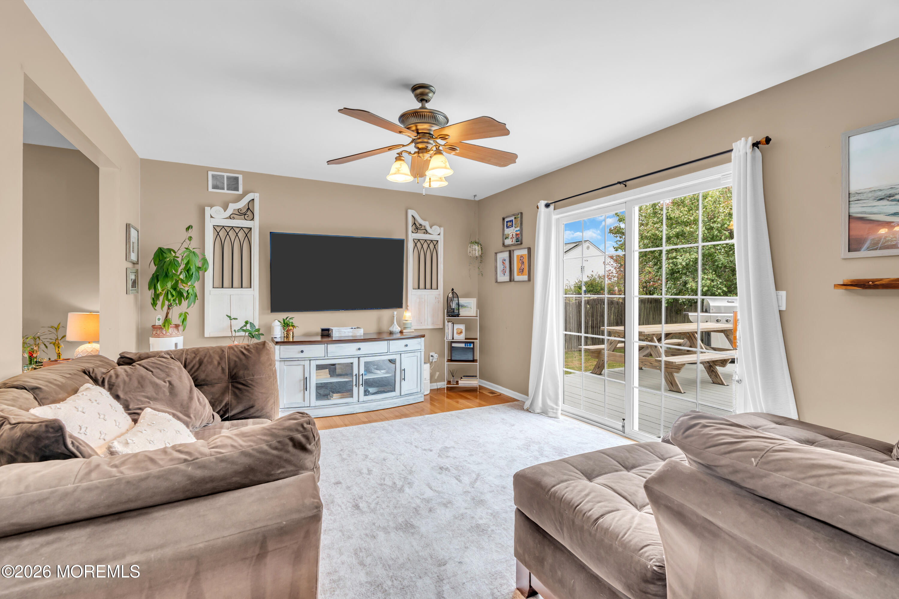 356 Leeward Road Manahawkin NJ 08050