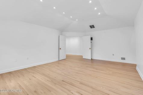 39 Arnold Boulevard Howell NJ 07731