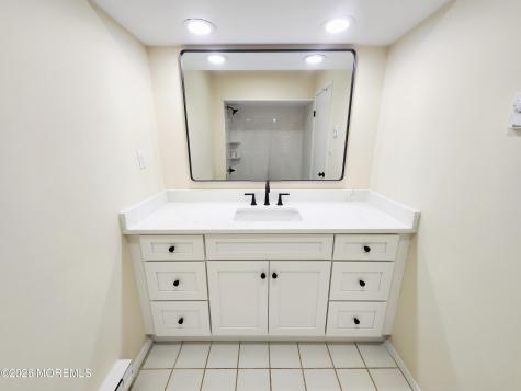 26 Meadow Green Circle Manalapan NJ 07726