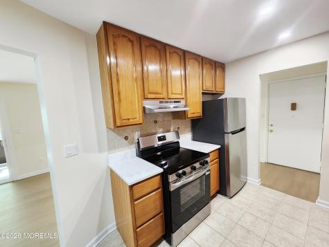 26 Meadow Green Circle Manalapan NJ 07726