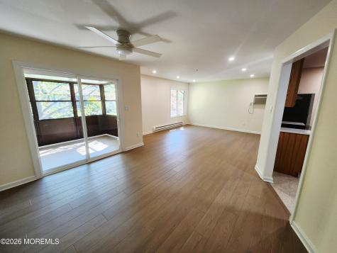 26 Meadow Green Circle Manalapan NJ 07726