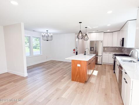 18 Arlyn Drive Howell NJ 07731