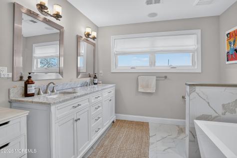 27 5th Street Highlands NJ 07732