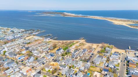 27 5th Street Highlands NJ 07732