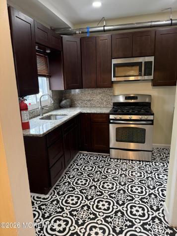 10 Frances Place Keansburg NJ 07734