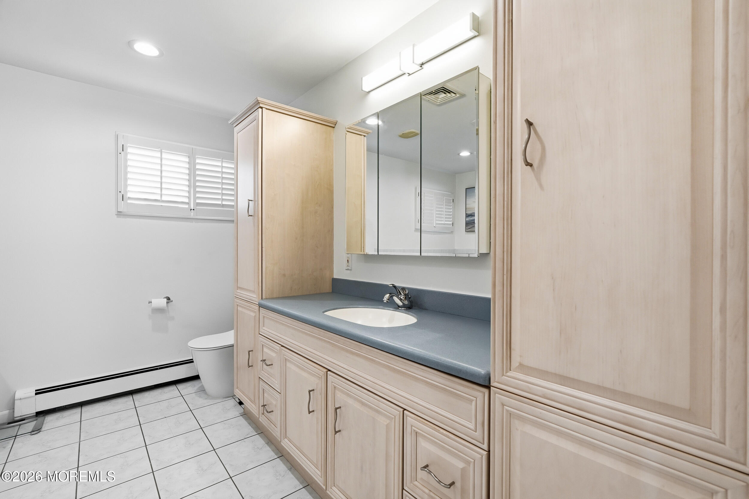 704 Dow Avenue Oakhurst NJ 07755