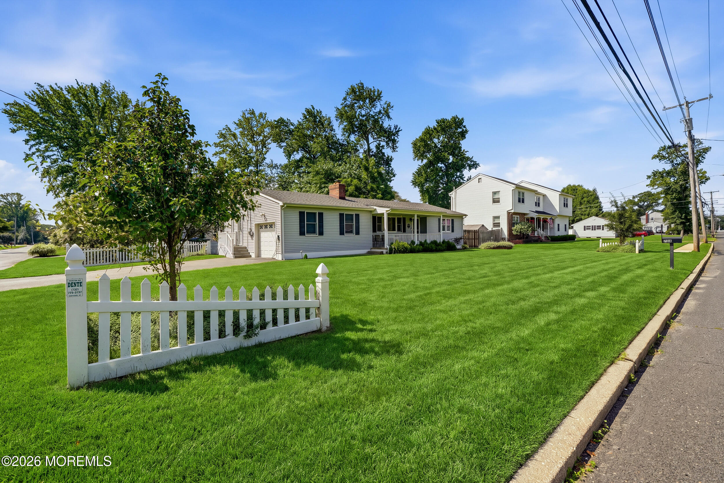 704 Dow Avenue Oakhurst NJ 07755