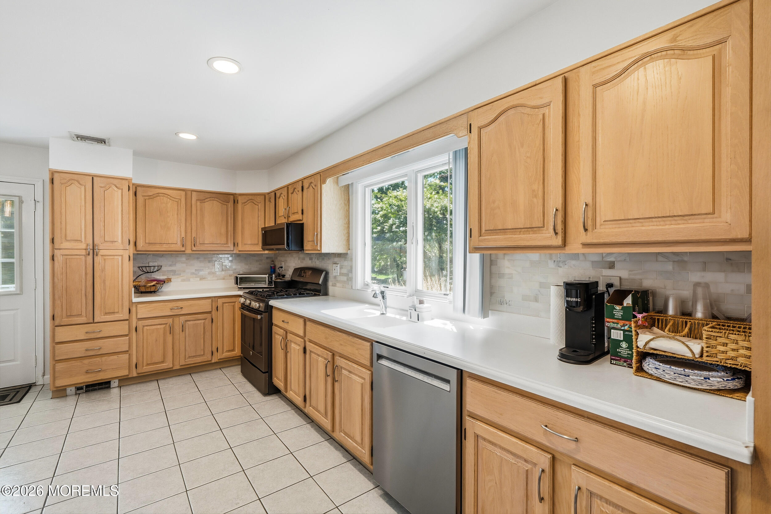 704 Dow Avenue Oakhurst NJ 07755