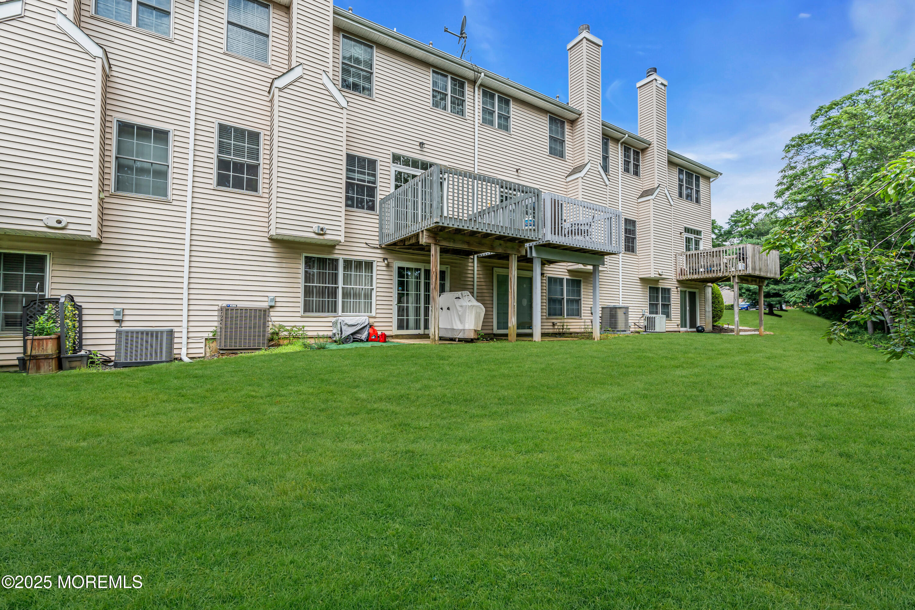 44 Smock Court Manalapan NJ 07726