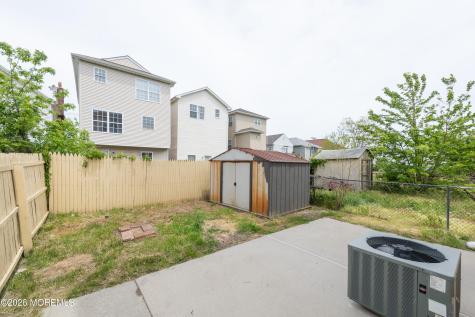 41 Seabreeze Way Keansburg NJ 07734