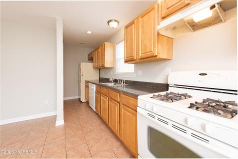 41 Seabreeze Way Keansburg NJ 07734