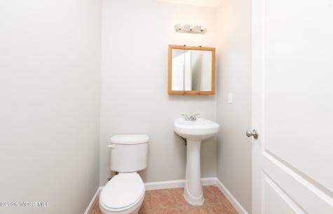 41 Seabreeze Way Keansburg NJ 07734