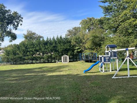 1 Michaels Court Oakhurst NJ 07755
