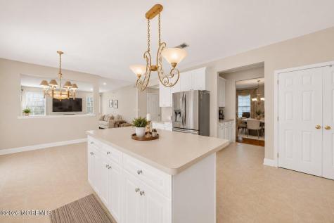 14 Heathrow Court Marlboro NJ 07746