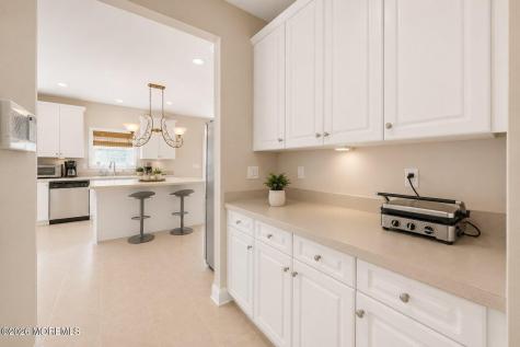 14 Heathrow Court Marlboro NJ 07746