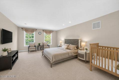 14 Heathrow Court Marlboro NJ 07746