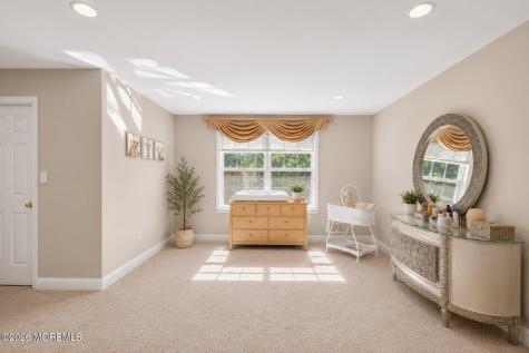 14 Heathrow Court Marlboro NJ 07746