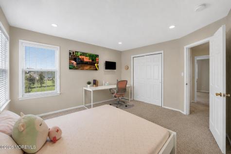 14 Heathrow Court Marlboro NJ 07746