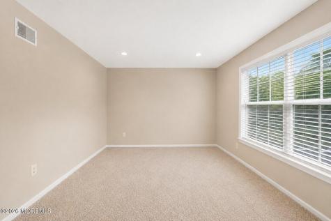 14 Heathrow Court Marlboro NJ 07746