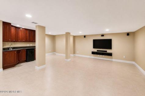 14 Heathrow Court Marlboro NJ 07746