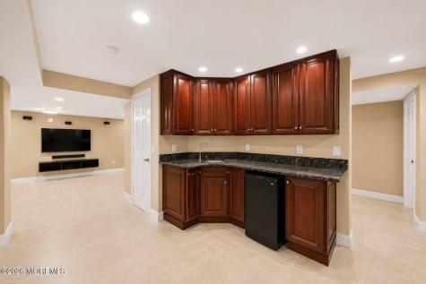 14 Heathrow Court Marlboro NJ 07746
