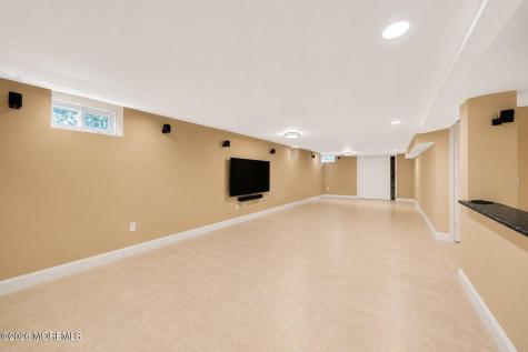 14 Heathrow Court Marlboro NJ 07746