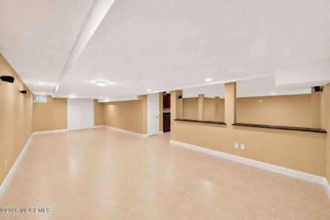 14 Heathrow Court Marlboro NJ 07746