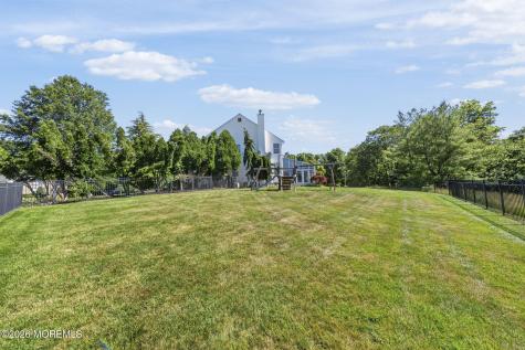 14 Heathrow Court Marlboro NJ 07746