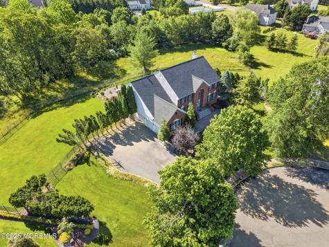 14 Heathrow Court Marlboro NJ 07746