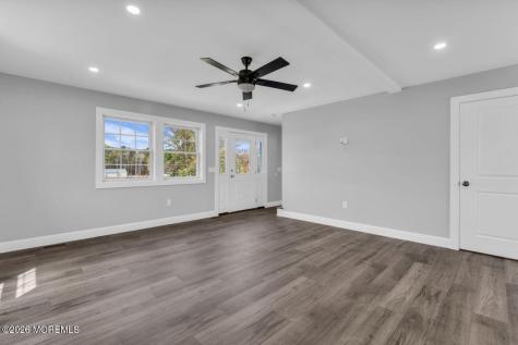 553 Colts Neck Road Farmingdale NJ 07727