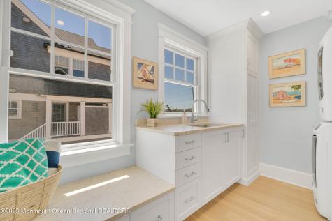 1407 Ocean Avenue Mantoloking NJ 08738
