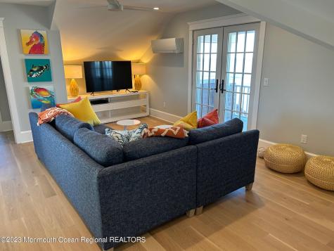 1407 Ocean Avenue Mantoloking NJ 08738