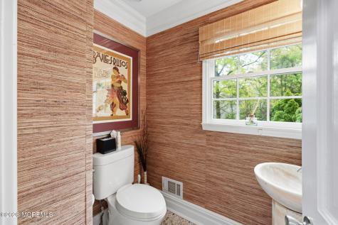 32 Wesley Court Eatontown NJ 07724