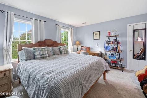 32 Wesley Court Eatontown NJ 07724