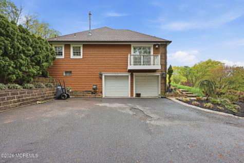 32 Wesley Court Eatontown NJ 07724