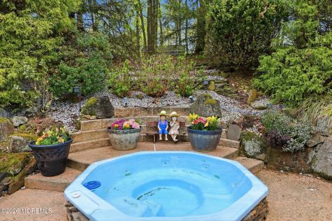 32 Wesley Court Eatontown NJ 07724