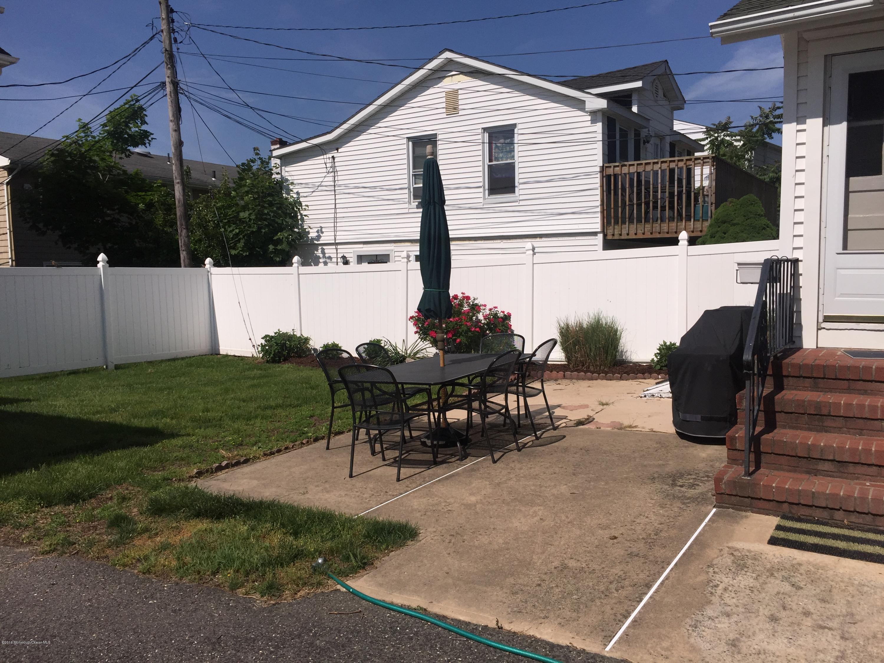 515 Jefferson Avenue Avon-by-the-sea NJ 07717