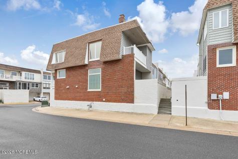 31 Village Road Sea Bright NJ 07760