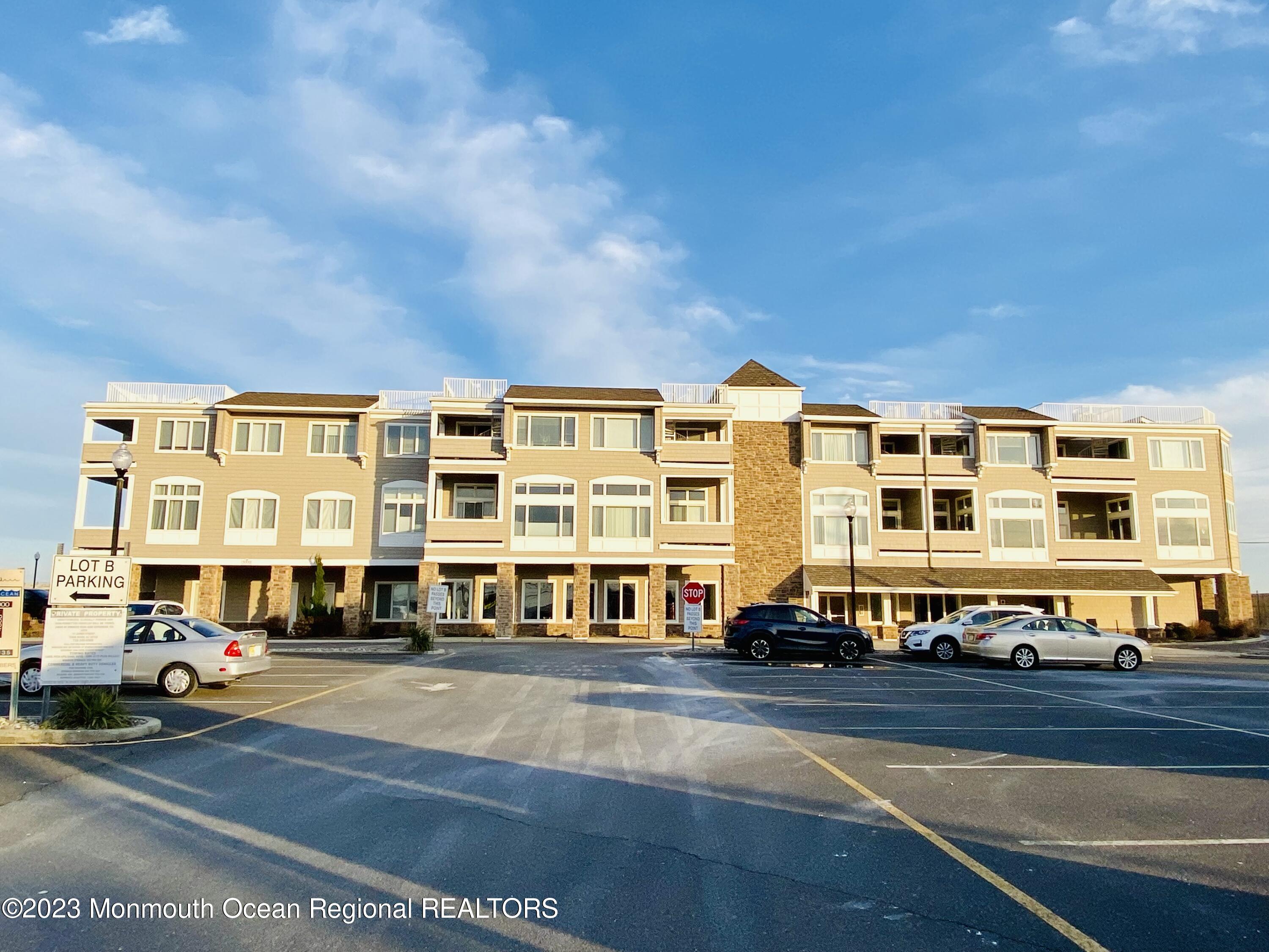 438 N Highway 35 Mantoloking NJ 08738