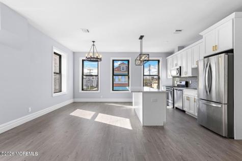 160 Monmouth Street Red Bank NJ 07701